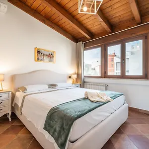  Apartment Greta House San Benedetto Italy