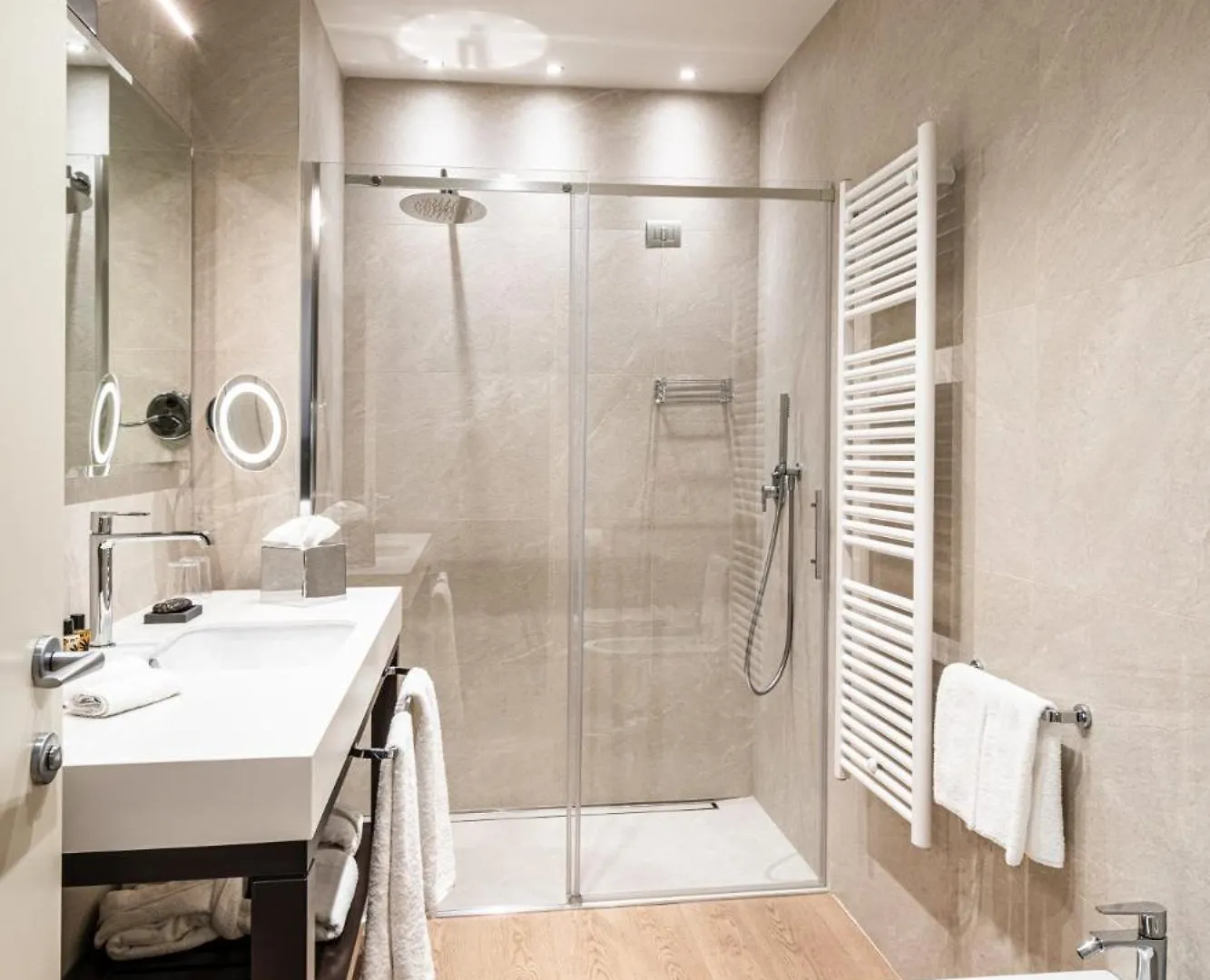 Hotel Laurin Salò 4*,