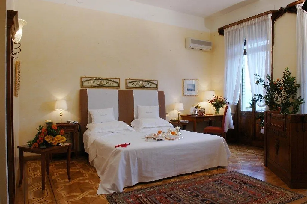 Hotel Laurin Salò