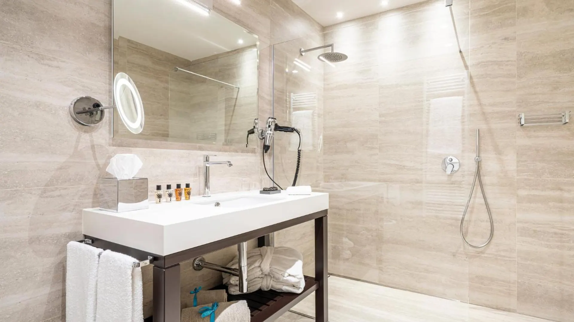 Hotel Laurin Salo